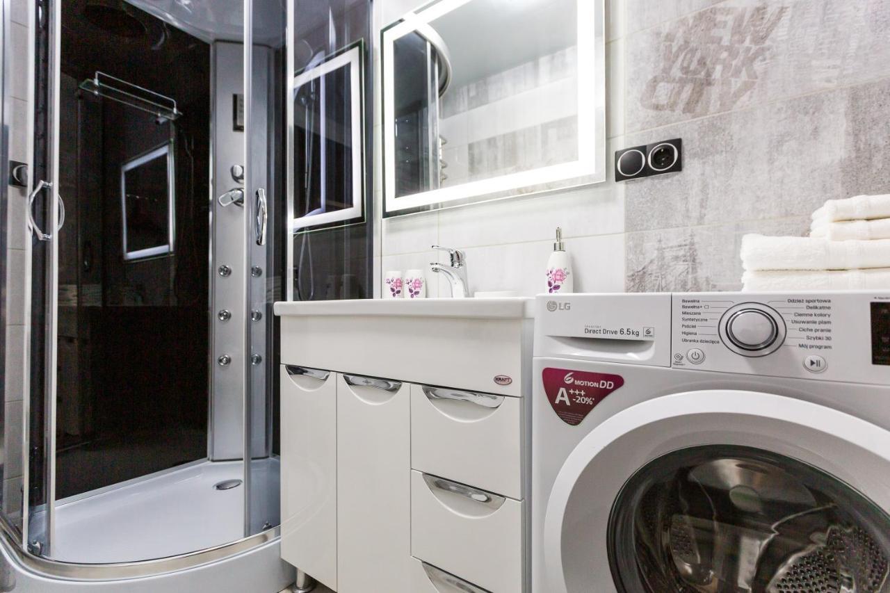 Best Apartment Kulisha 22 Lviv Eksteriør billede